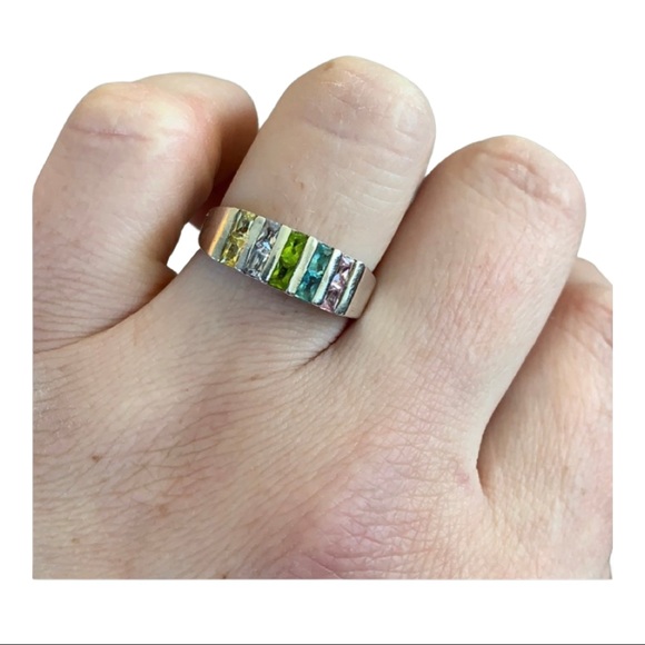 Jewelry - Gemstone sterling silver ring